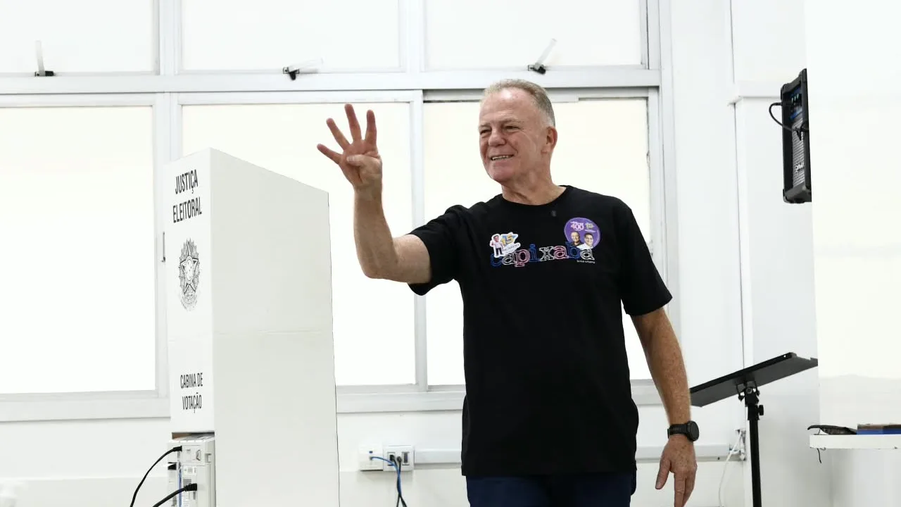 Casagrande vota e defende Senado como "casa do equilíbrio"